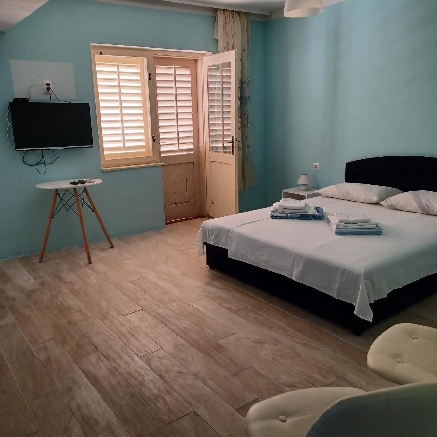 Apartments Losinj Mali Lošinj Esterno foto